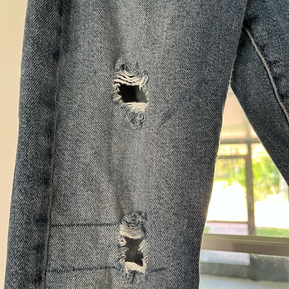 Forever 21 Skinny Ripped Jeans. Size 0 (24 waist). - Picture 5 of 5